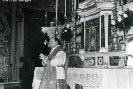 14 Vecchio altar maggiore (del marmorino Casabona) Don G.Guaraglia celebra la S. Messa - 1964